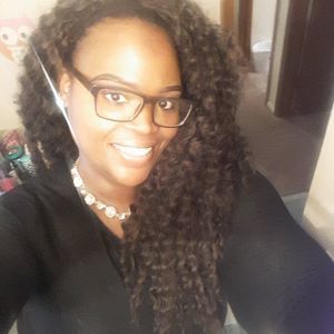 Meet your Posher, Cassandra